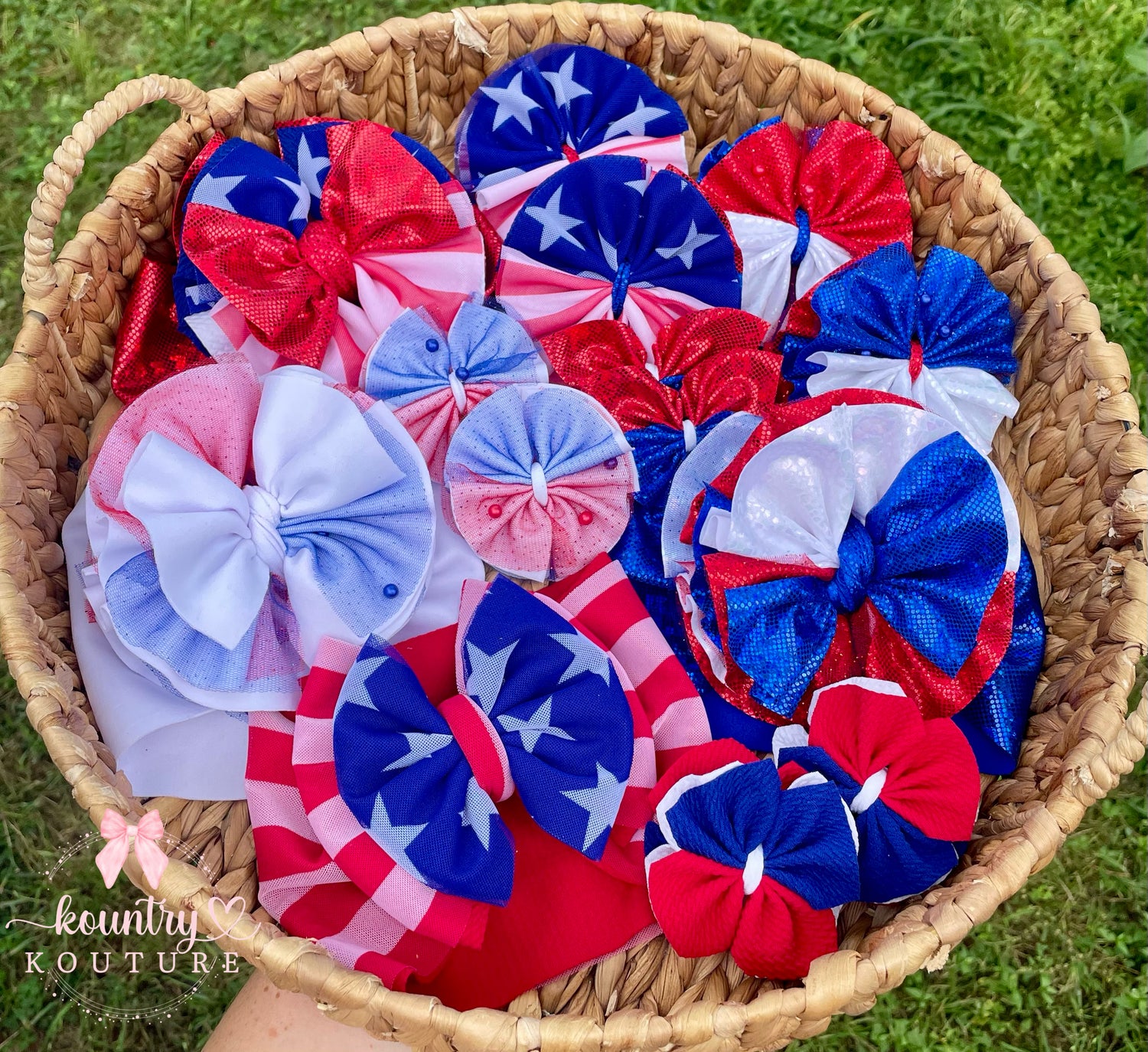 Red, White, & Bow ❤️🤍💙