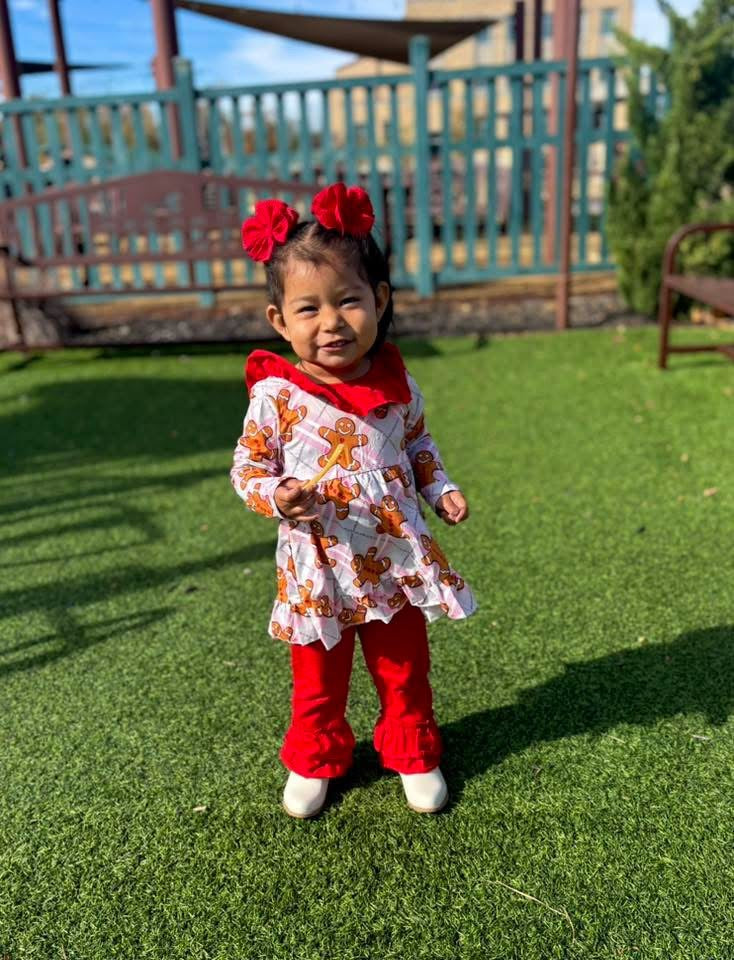 Red Gingerbread Ruffles