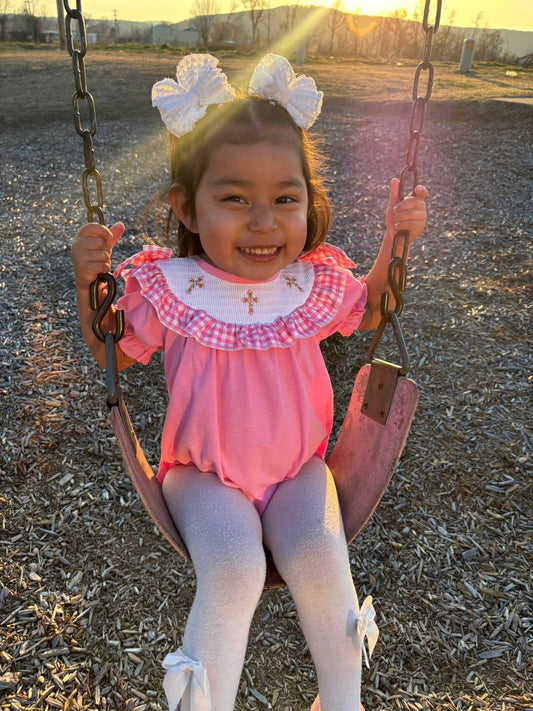 Pink ruffle cross bubble